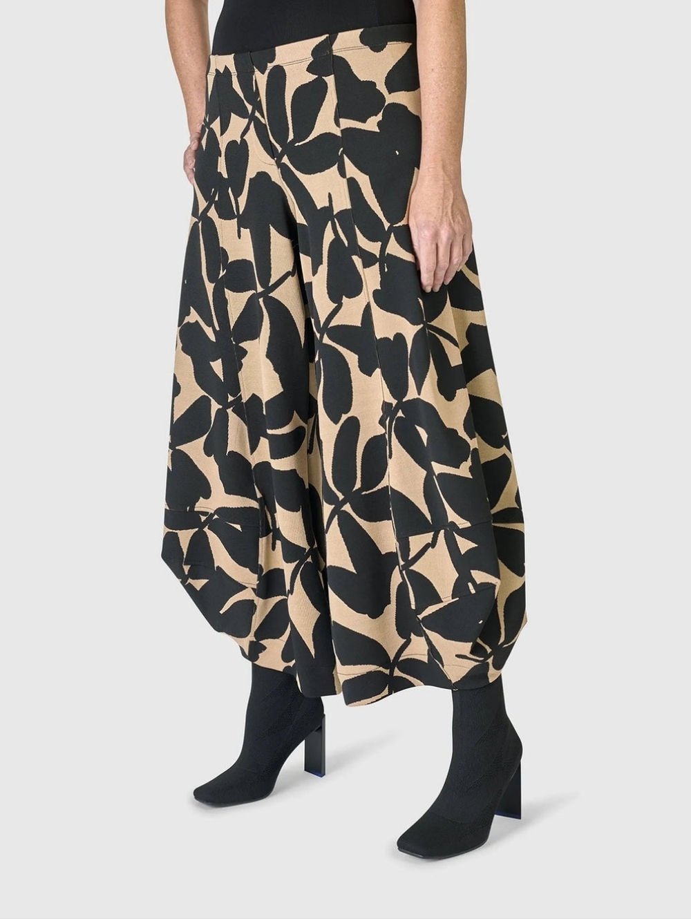 NWT Alembika Jenny Jacquard Punto Pants, Blackout Size 7 (US 18-20)